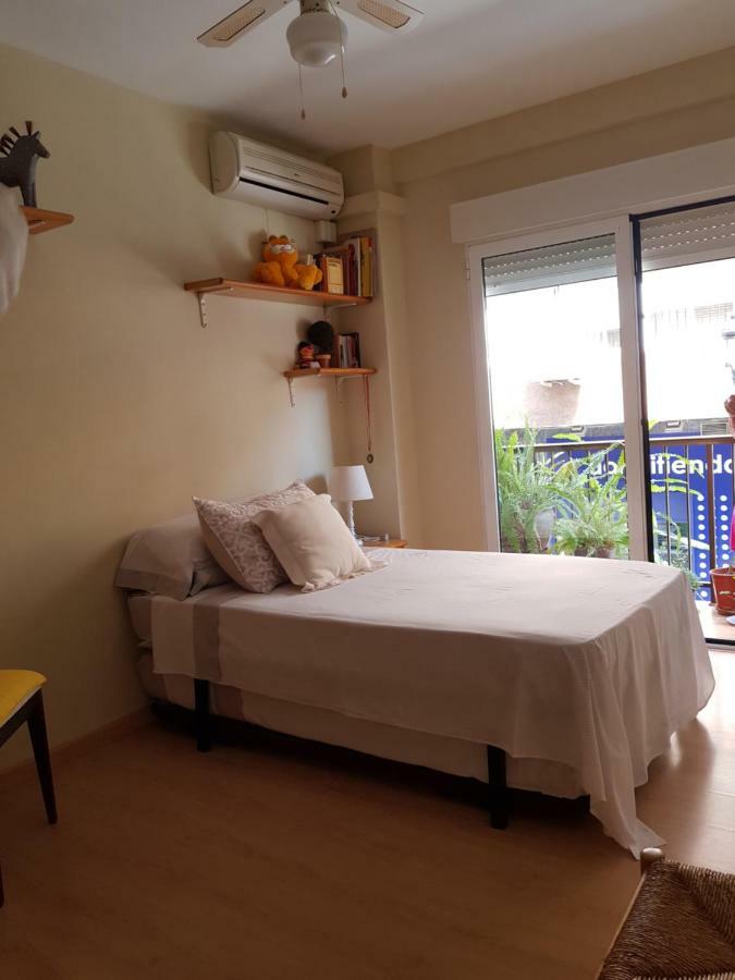 Ferienwohnung Habitacion Privada A 1500 Metros De La Playa Valencia Exterior foto